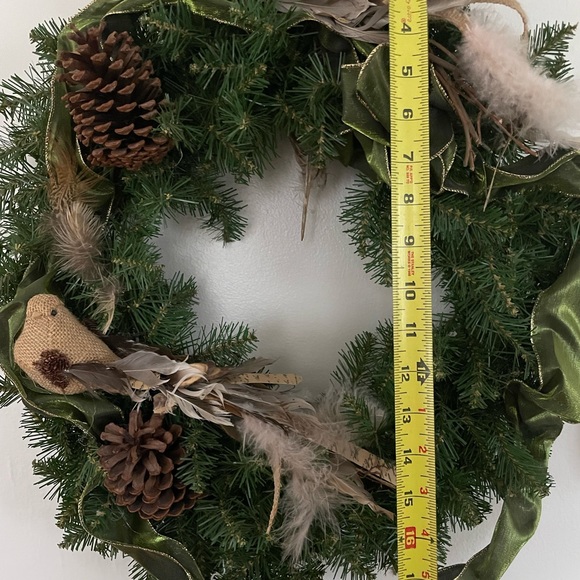Rustic Wildlife Winter Wreath 17” by 19” Holiday Christmas - Picture 9 of 10